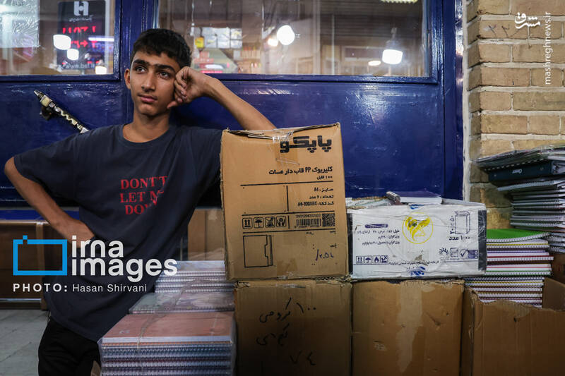 عکس/ بازار نوشت افزار در آستانه آغاز سال تحصیلی