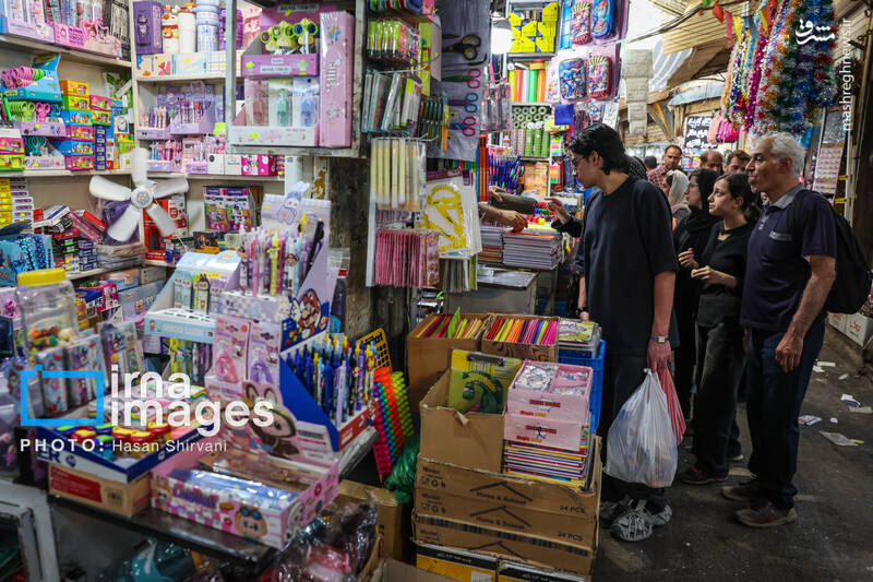 عکس/ بازار نوشت افزار در آستانه آغاز سال تحصیلی