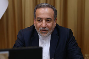 عراقچی: کشورهای زیادی تلاش دارند میان ایران و آمریکا میانجیگری کنند