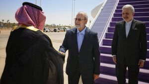 لاریجانی وارد ریاض شد + فیلم
