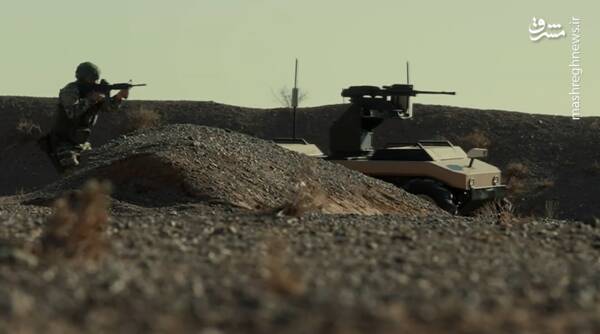 جنگندهای که دور از چشمها با دشمن میجنگد+ عکس و فیلم