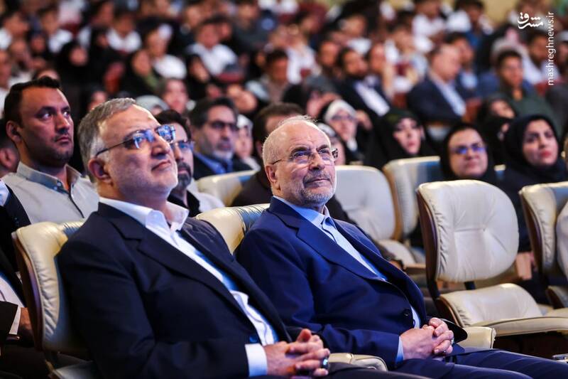 عکس / حضور قالیباف در مراسم رونمایی از کتاب استعمارشناسی ایرانی 2