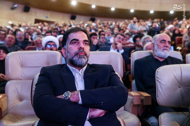 عکس / حضور قالیباف در مراسم رونمایی از کتاب استعمارشناسی ایرانی 11