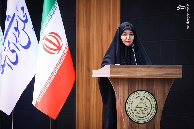 عکس / حضور قالیباف در اولین کارسوق حکمرانی دادهمحور 11