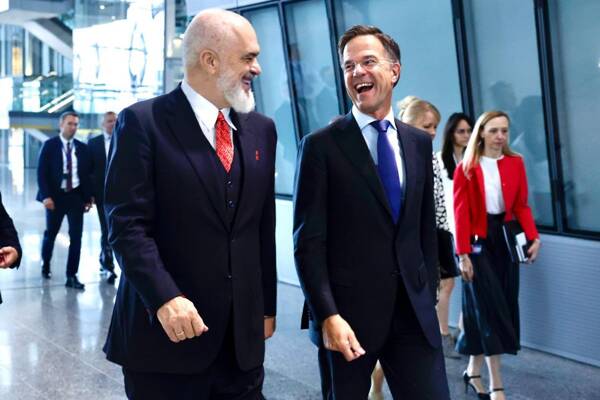 قدردانی رئیس ناتو از میزبان منافقین