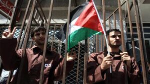 شهادت ۷۵ فلسطینی در زندانهای رژیم صهیونیستی/ شکنجه و غرق مصنوعی به دست اشغالگران شهادت ۷۵ فلسطینی در زندان های رژیم صهیونیستی/ شکنجه و غرق مصنوعی به دست اشغالگران