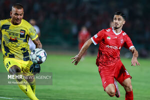 خرسندی: پرسپولیس مراقب امتیازات از دست رفته باشد / در دو منطقه ضعف دارد