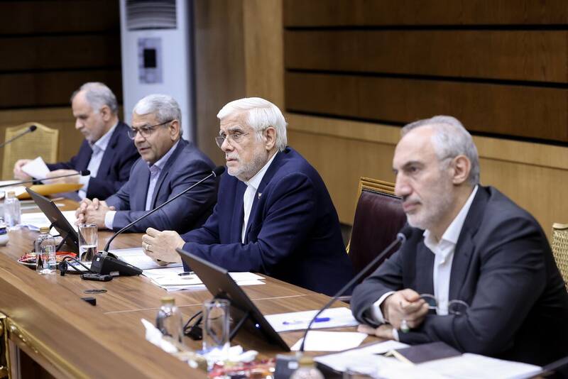 عارف: عملکرد خوب دستگاهها در اجرای سال اول برنامه هفتم باید پیگیری شود 3