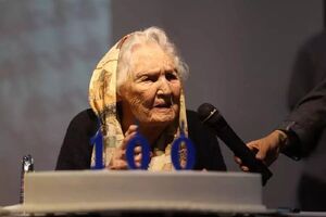 سروده‌ای به یاد ثمینه باغچه‌بان