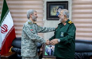 فیلم/ دیدار فرمانده‌های کل سپاه و ارتش