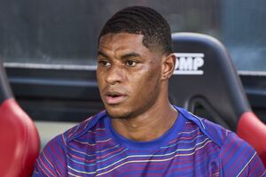 فلیک با ستاره‌‎‌های بارسا هم شوخی ندارد؛ تبعید رشفورد به نیمکت پس از تاخیر ۲ دقیقه‌ای!