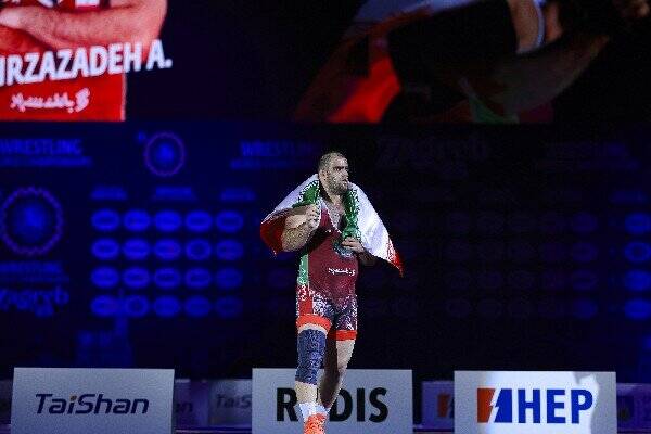 رکوردهای منحصر به فرد کشتی ایران؛ ربودن «طلا» از چنگ مدعیان جهان