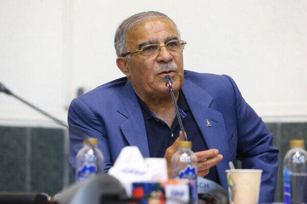 بازیکن میلیاردی هزار تومان هم بازی نکرد/آبروی ۸۰ ساله استقلال را بردند