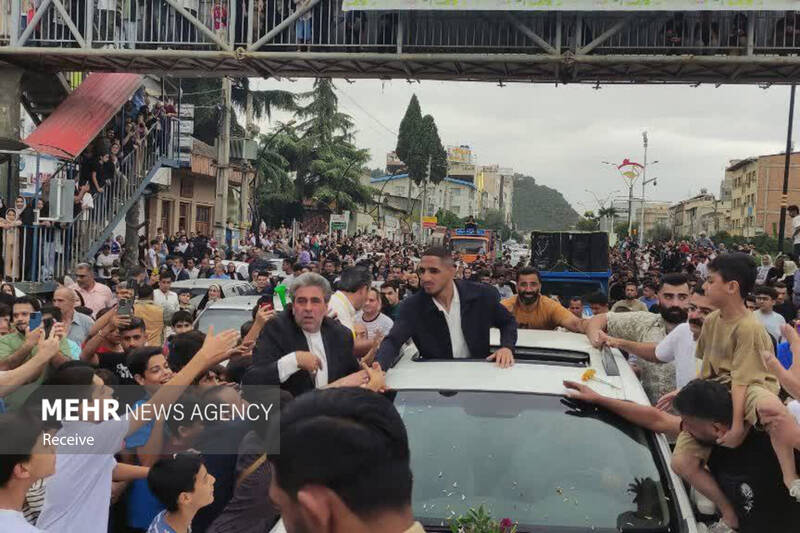 استقبال از رحمان عموزاد قهرمان کشتی جهان در بهشهر