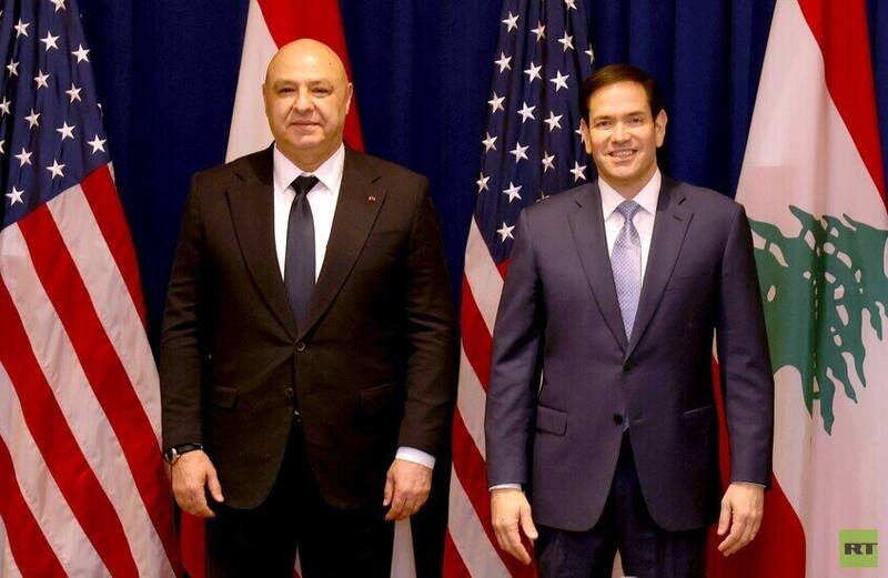 نگاهی به عملکرد یکساله رئیس جمهور و نخست وزیر لبنان/ دولت نواف سلام؛ دولت در خدمت منافع لبنان یا رژیم صهیونیستی؟