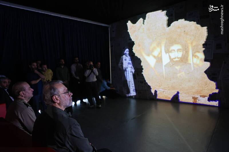 عکس/ بازدید لاریجانی از باغ موزهی ملی انقلاب اسلامی و دفاع مقدس