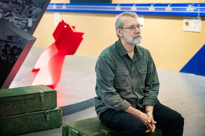 عکس/ بازدید لاریجانی از باغ موزهی ملی انقلاب اسلامی و دفاع مقدس