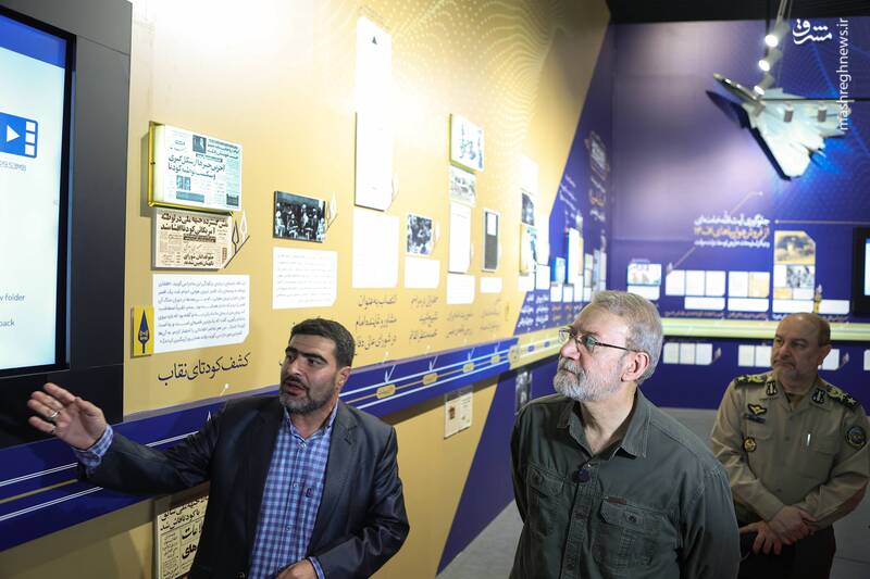 عکس/ بازدید لاریجانی از باغ موزهی ملی انقلاب اسلامی و دفاع مقدس