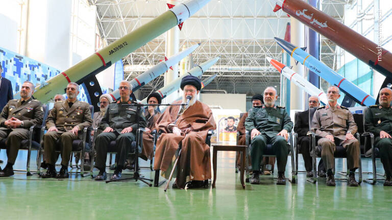 فرصتهای ایران علیه فشار حداکثری ترامپ/ رونمایی از نقشه جنگی دبیر شورای عالی امنیت ملی در تهران!