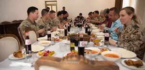 ماجرای نوشابه ایرانی روی میز غذای نظامیان آمریکا چه بود؟