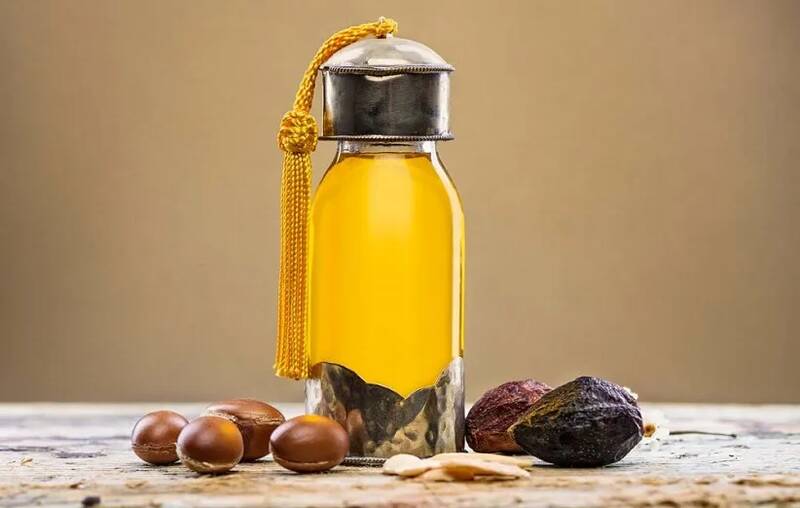 رفع خشکی موهای رنگ شده بوسیله شیوه‌های خانگی