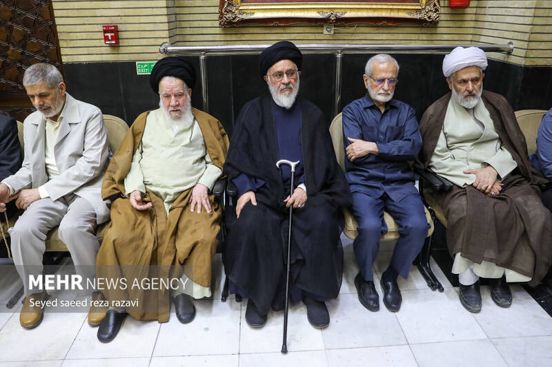 عکس/ مراسم ترحیم مادر «غلامعلی حداد عادل»