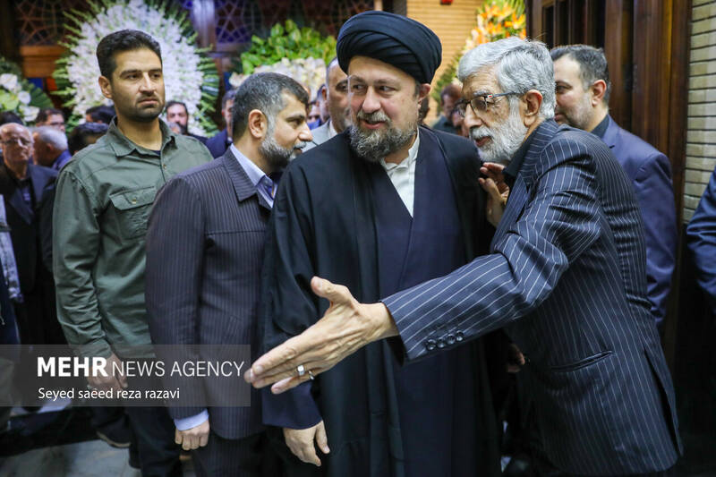 عکس/ مراسم ترحیم مادر «غلامعلی حداد عادل»