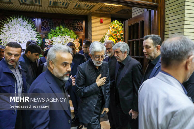 عکس/ مراسم ترحیم مادر «غلامعلی حداد عادل»