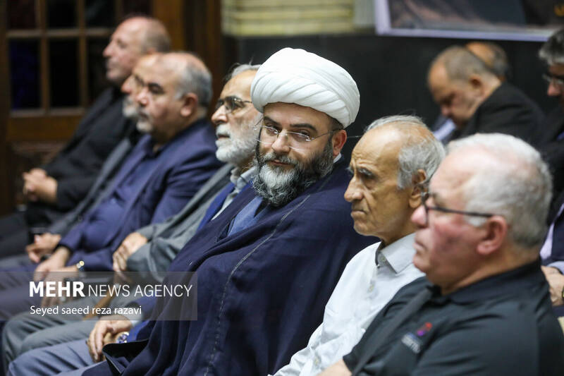 عکس/ مراسم ترحیم مادر «غلامعلی حداد عادل»