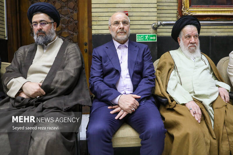 عکس/ مراسم ترحیم مادر «غلامعلی حداد عادل»