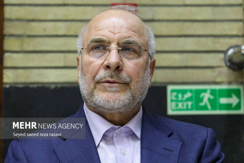 عکس/ مراسم ترحیم مادر «غلامعلی حداد عادل»