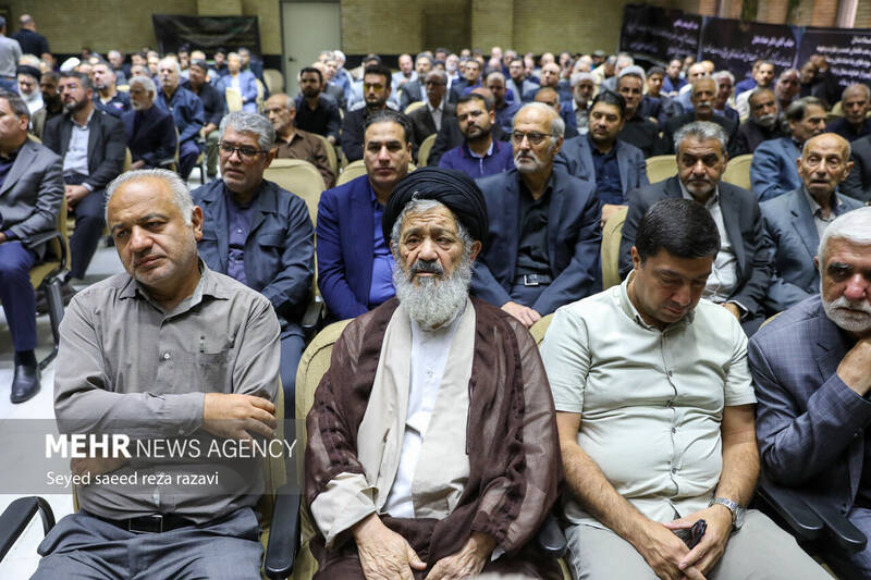 عکس/ مراسم ترحیم مادر «غلامعلی حداد عادل»