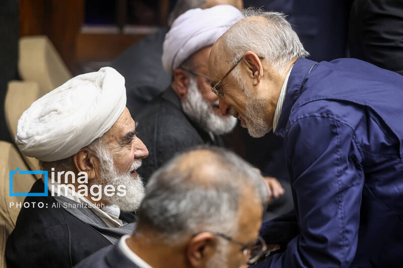 عکس/ مراسم ترحیم مادر «غلامعلی حداد عادل»