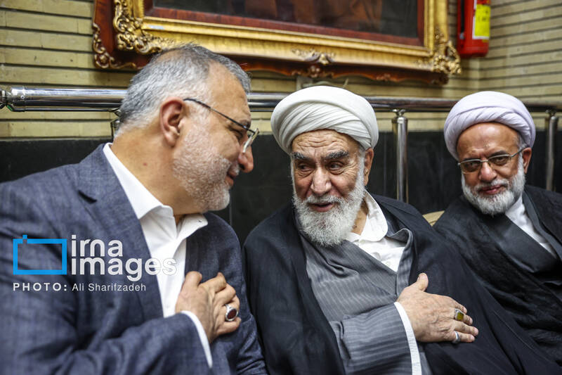 عکس/ مراسم ترحیم مادر «غلامعلی حداد عادل»