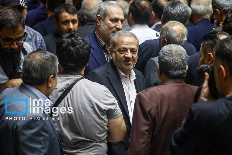 عکس/ مراسم ترحیم مادر «غلامعلی حداد عادل»