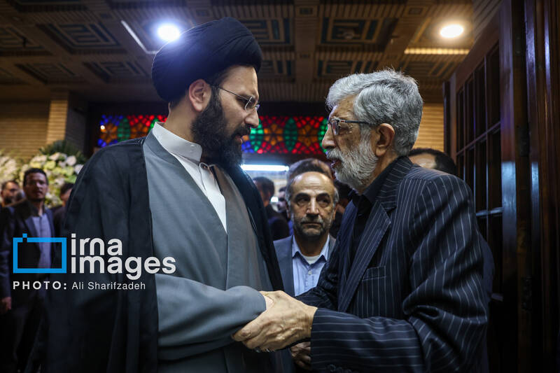 عکس/ مراسم ترحیم مادر «غلامعلی حداد عادل»