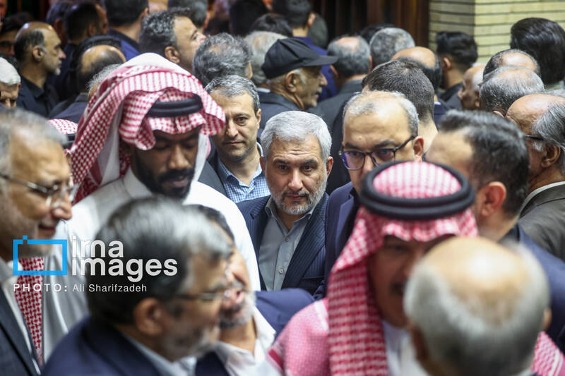 عکس/ مراسم ترحیم مادر «غلامعلی حداد عادل»