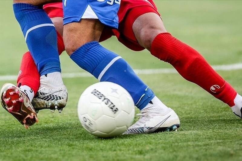 آبی که فوتبال به آسیاب دشمن می‌ریزد 