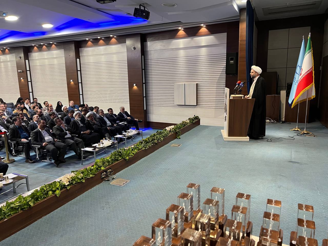 مدیران، قضات و کارکنان برتر دستگاه قضایی سال ۱۴۰۳ معرفی شدند