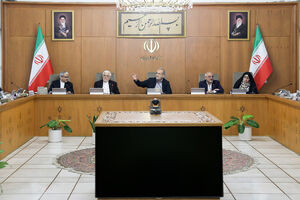 معاون ارتباطات دفتر رئیس‌جمهور : خبر جلسه محرمانه و برکناری وزیر کذب است