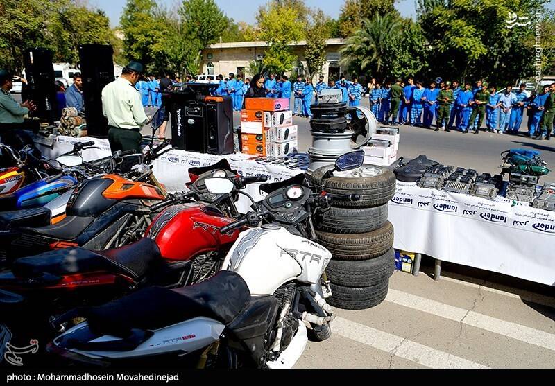 عکس/ دستگیری ۲۷۰ سارق و مالخر تهران