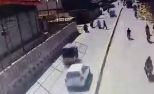 لحظه وقوع انفجار مهیب در کویته پاکستان