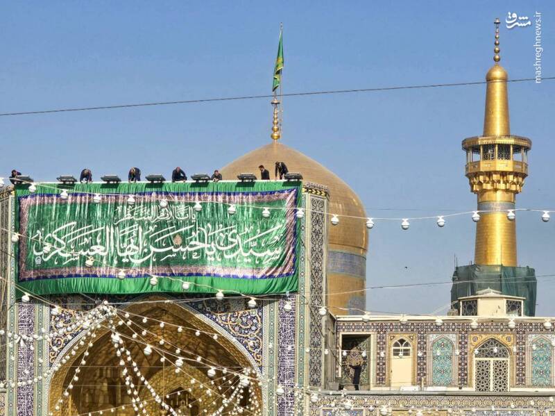 عکس / آماده سازی حرم رضوی برای ولادت امام عسکری (ع) 10