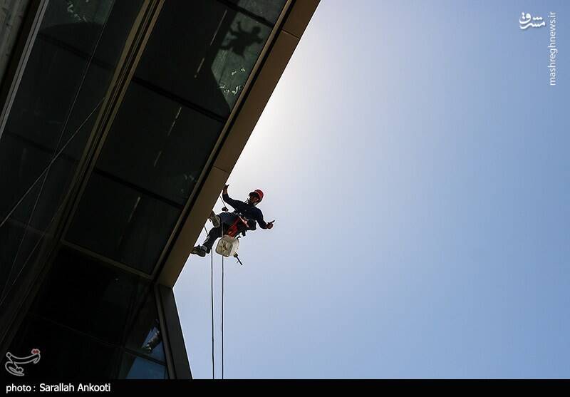 عکس/ کار در ارتفاع