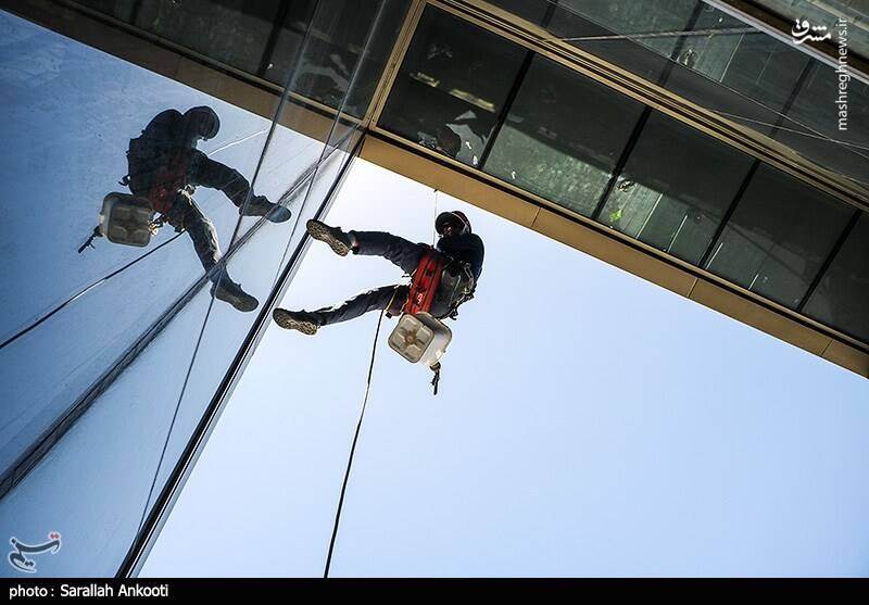 عکس/ کار در ارتفاع