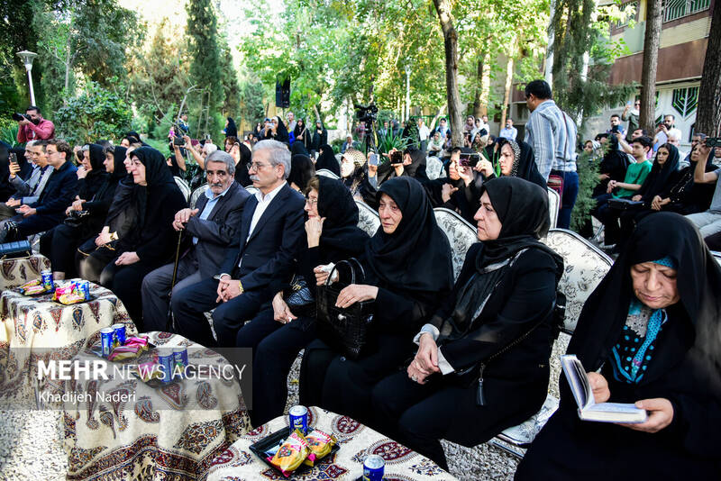 مراسم چهلمین روز درگذشت استاد محمود فرشچیان در اصفهان