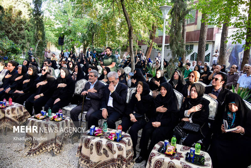 مراسم چهلمین روز درگذشت استاد محمود فرشچیان در اصفهان