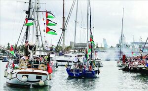 کشتی‌های جنگی اسرائیل به ناوگان صمود نزدیک شدند