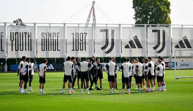 شکستناپذیران