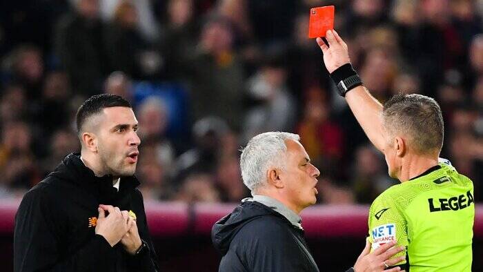 آشنایی با همکارِ جدید قلعهنویی؛ کارمندِ بانک، دستیار مورینیو و رفیقِ آزمون